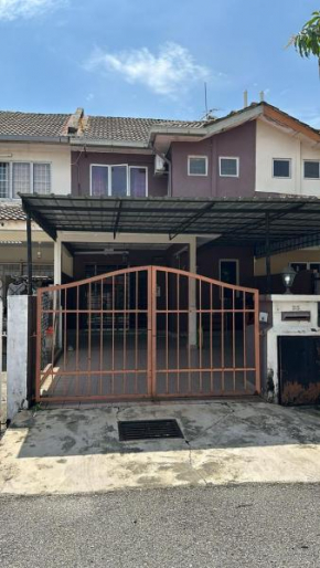 Homestay Arlin Puchong Utama